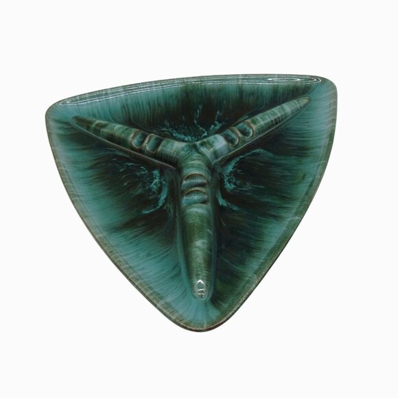 Blue Mountain Pottery Other - BLUE MOUNTAIN Pottery Green Triangular Ceramic Divided Ashtray 13 Inches